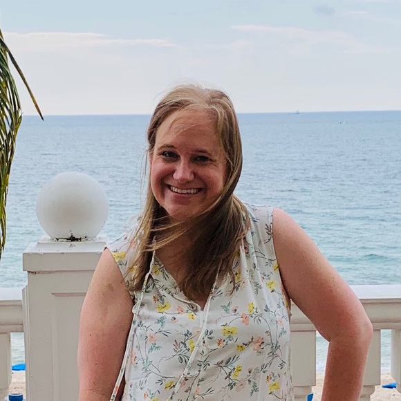 Meet your Posher, Ilana - Picture 1 of 1